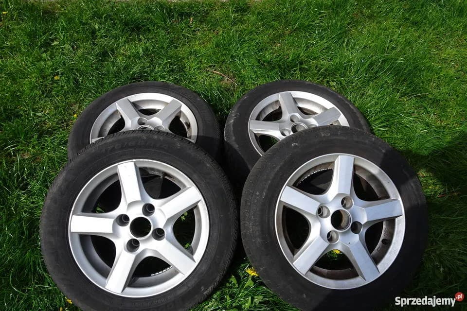 Idealne opony do Peugeot 206 bez przepłacania. Jak wybrać najlepsze?