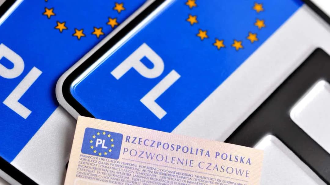 Koszt rejestracji motoroweru: Ile zapłacisz za formalności w urzędzie?