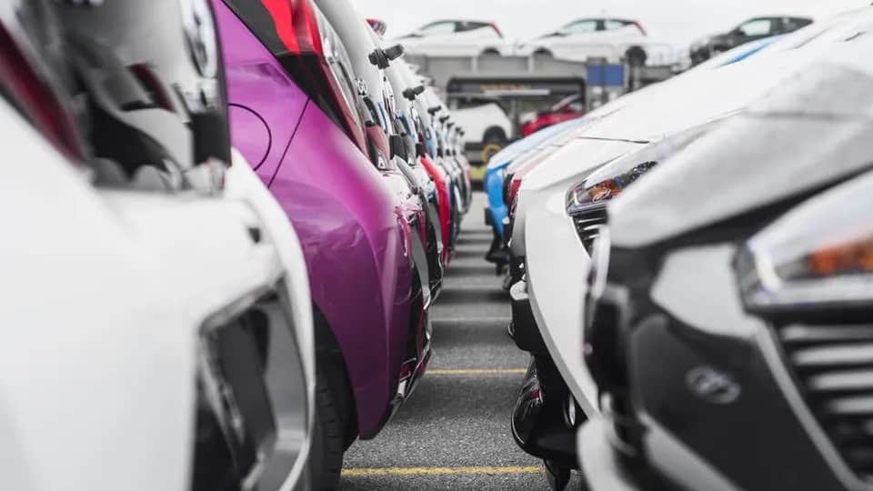 Jaki samochód dla świeżego kierowcy: unikaj kosztownych błędów