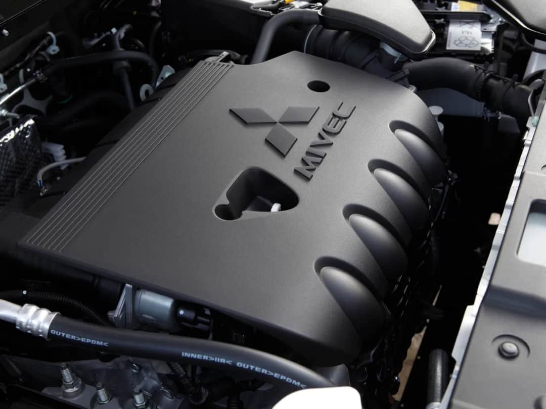 Jaki silnik w Mitsubishi Outlander 3 będzie najlepszy? Unikaj kosztownych błędów