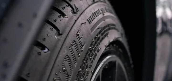 Co to znaczy all season opony? Zrozum ich zalety i wady